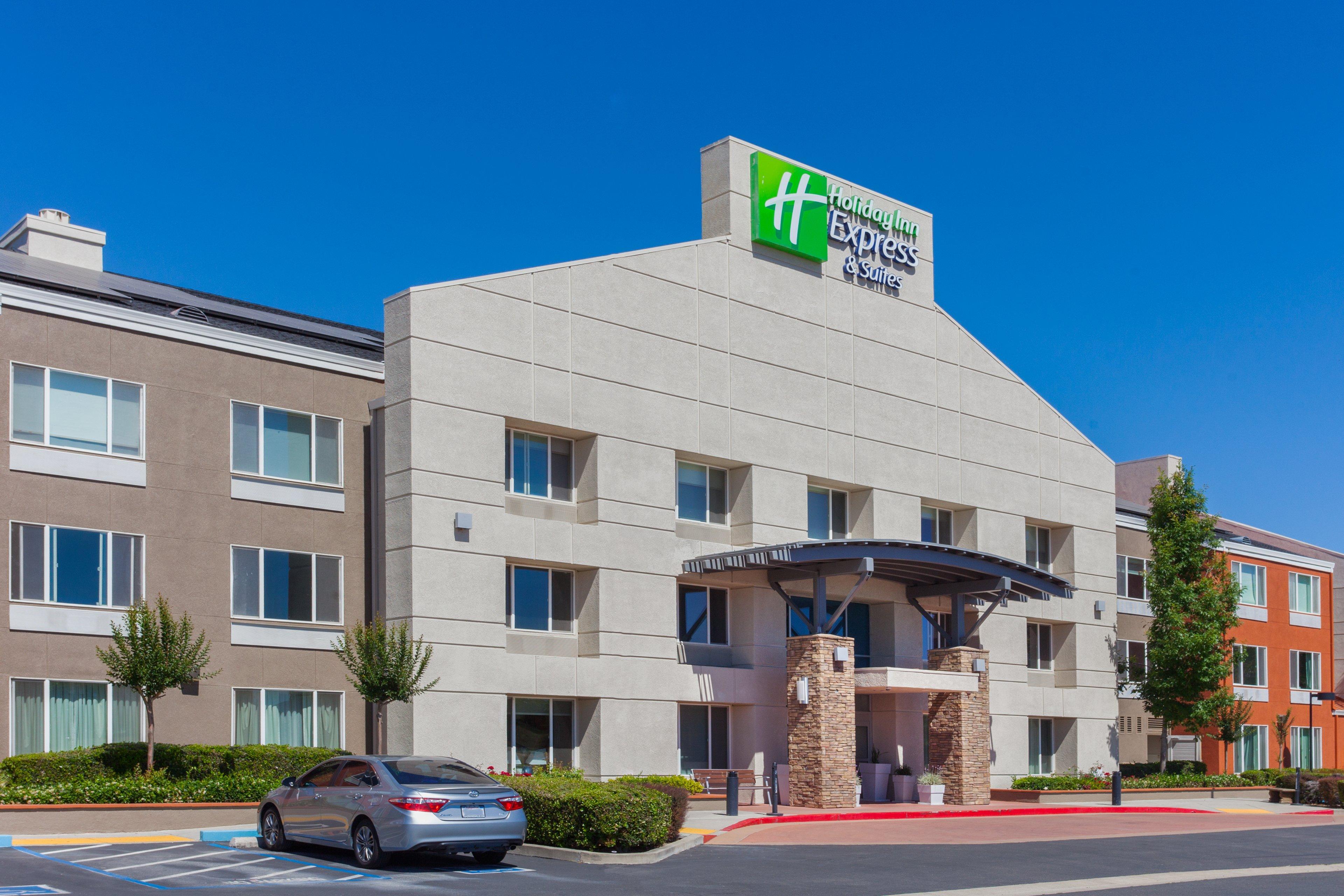Express West I-5 By Ihg Hotel
